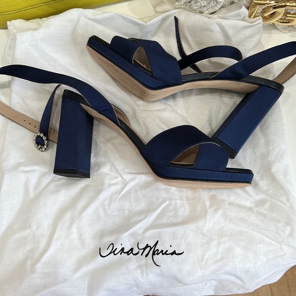 NEW Navy Tina Marie Block Heel Sandals - Picture 2 of 15